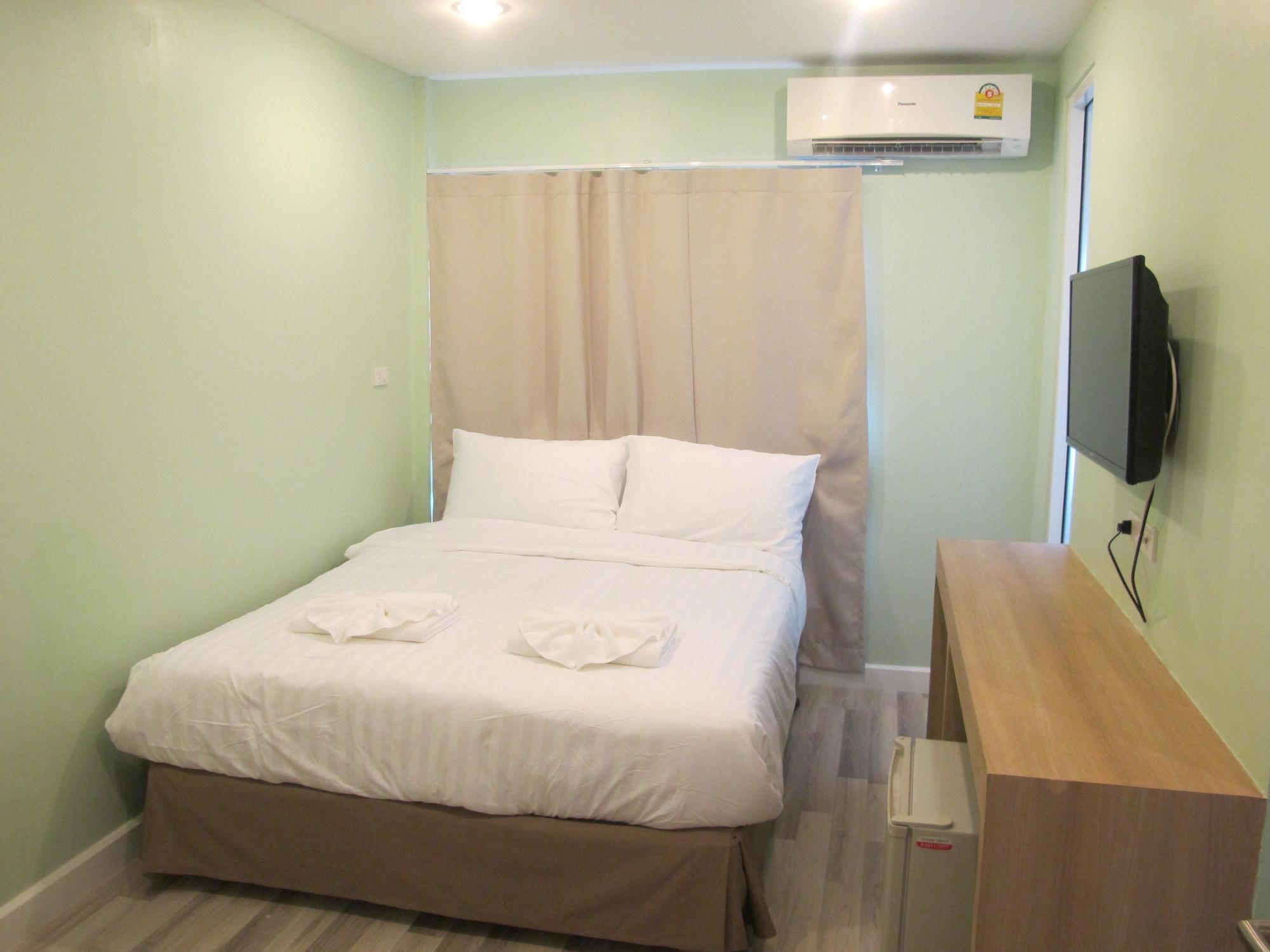 Nantra Hua Hin Hotel Buitenkant foto